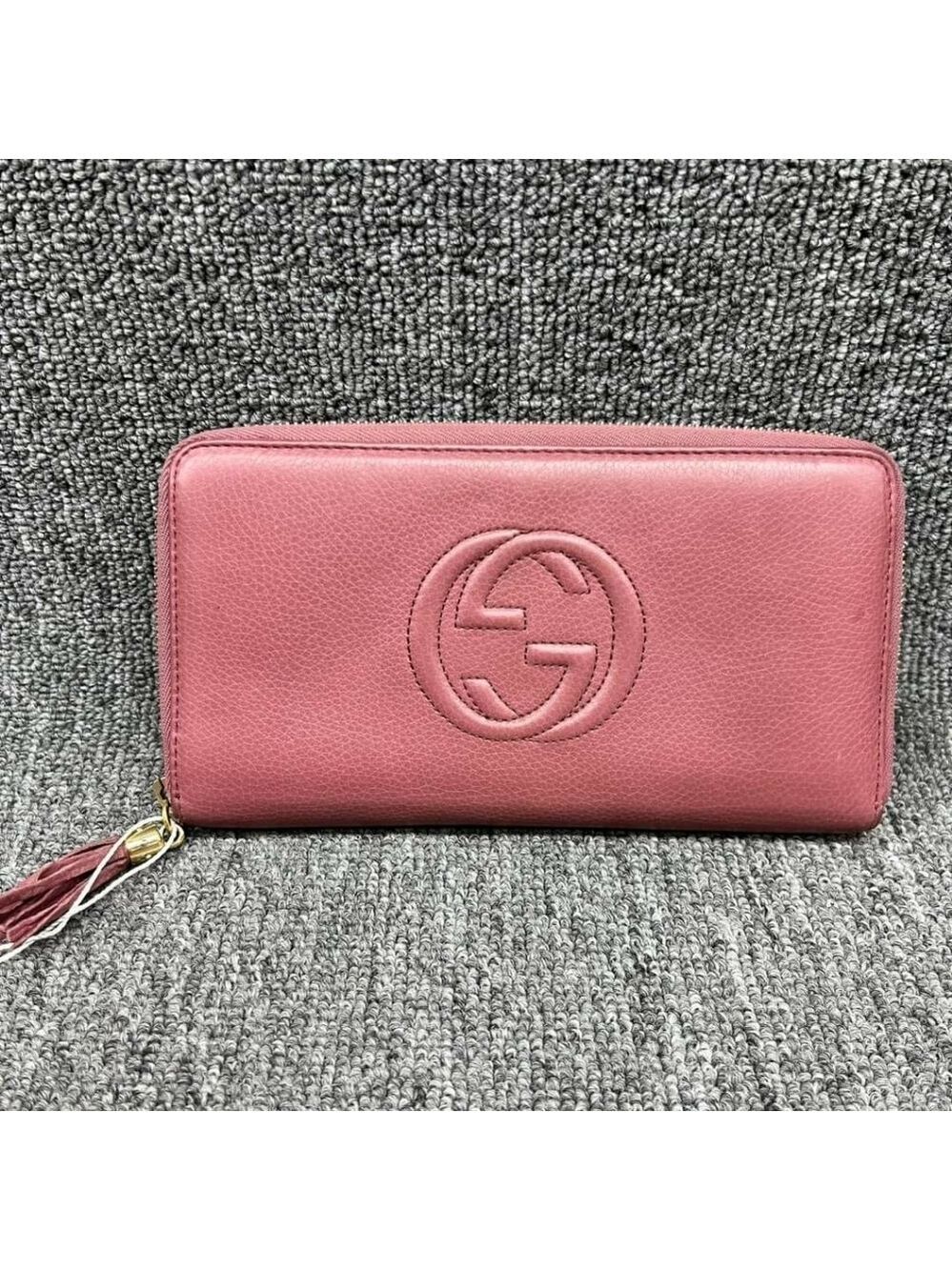 Authentic Gucci Soho Zip Around Wallet Pink Leather GG Logo Luxury